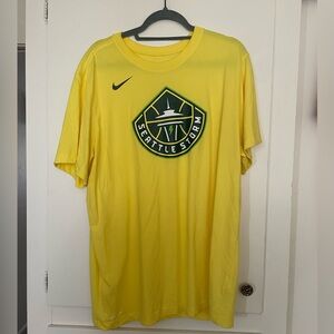 Nike Seattle Storm WNBA XL Dri-fit t-shirt